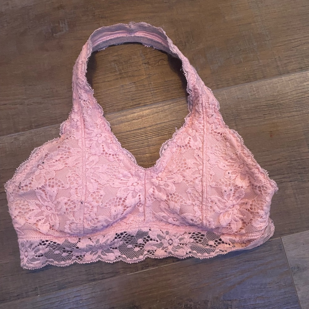 pink bra
